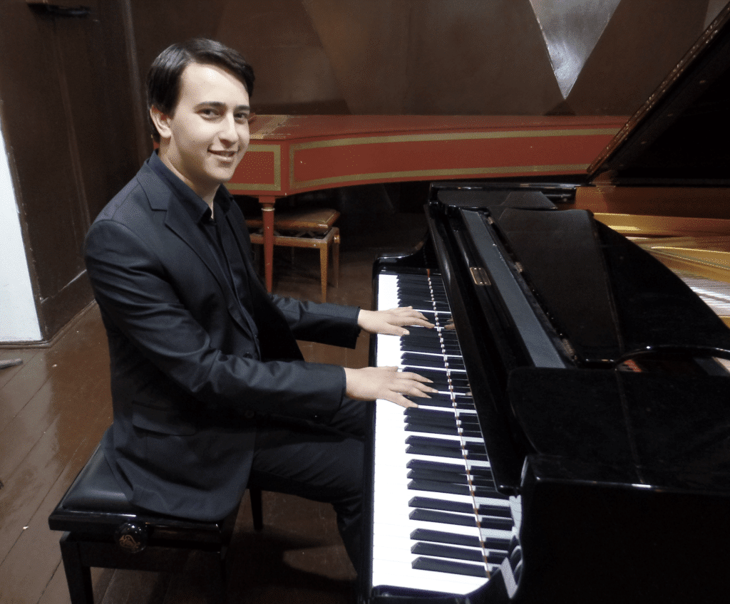 Lexington Piano Teacher Daniel Neyman