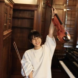 Lexington Violin Teacher Zoe Chau